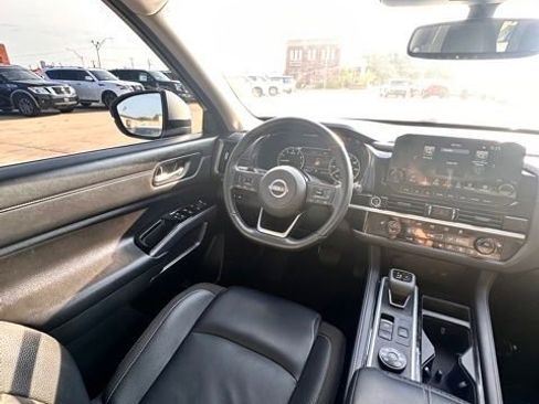 Certified 2022 Nissan Pathfinder SL AWD/4WD image 27