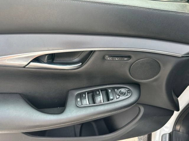 Used 2023 INFINITI QX50 Luxe FWD image 19
