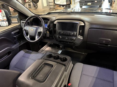 Used 2018 Chevrolet Silverado 1500 LT w/ All Star Edition AWD/4WD image 19