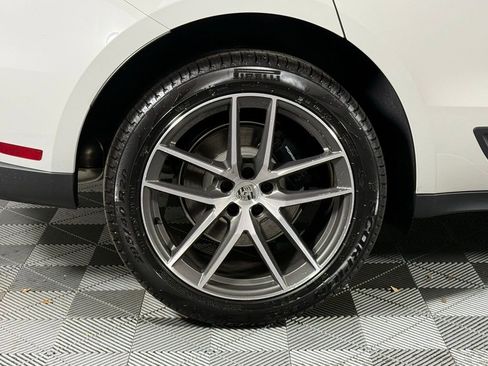 New 2026 Porsche Macan image 13