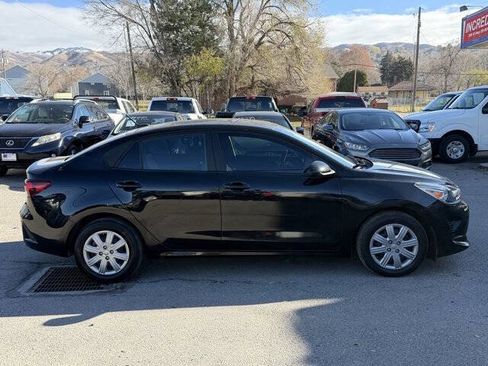 Used 2022 Kia Rio S image 3