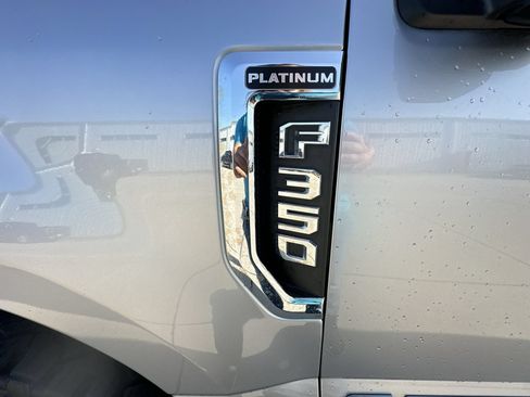 Used 2022 Ford F350 Platinum AWD/4WD image 33