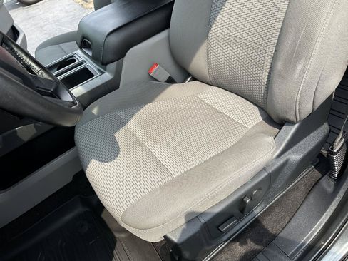 Used 2019 Ford F150 XLT w/ Equipment Group 302A Luxury AWD/4WD image 27