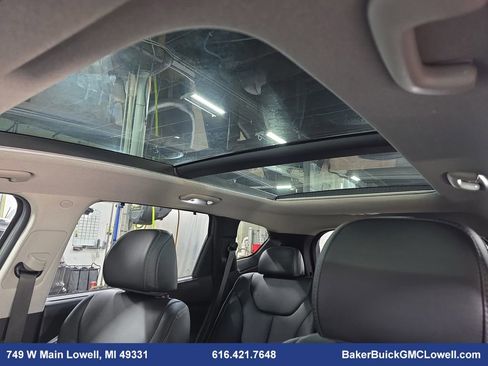 Used 2023 Hyundai Santa Fe Limited image 33