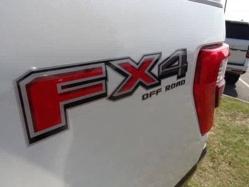 Used 2021 Ford F150 Lariat AWD/4WD image 7