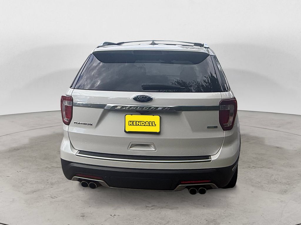Used 2018 Ford Explorer Platinum AWD/4WD image 6