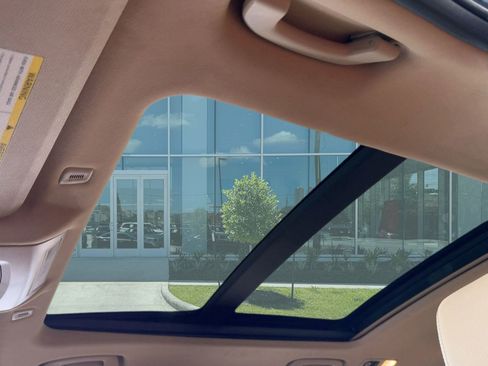 Used 2017 BMW X3 sDrive28i image 16