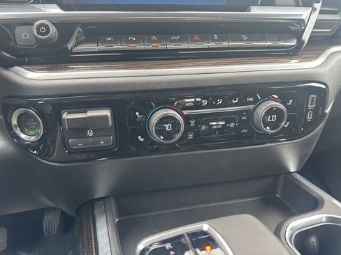 New 2026 Chevrolet Silverado 1500 LT Trail Boss w/ Dark Appearance Package AWD/4WD image 21