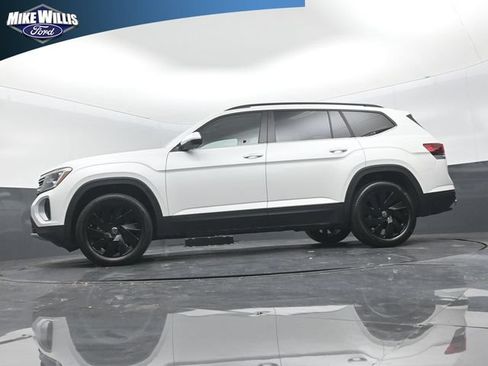 Used 2026 Volkswagen Atlas SE FWD image 20