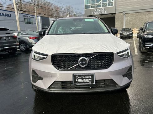 New 2026 Volvo XC40 B5 Core w/ Protection Package Premier image 6