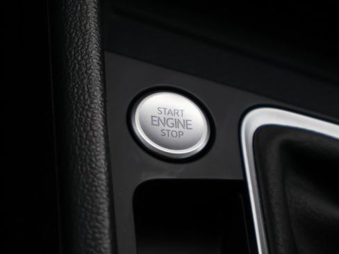 Certified 2025 Volkswagen Jetta GLI Autobahn image 49