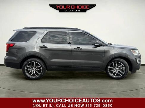 Used 2017 Ford Explorer Sport w/ Equipment Group 401A AWD/4WD image 8