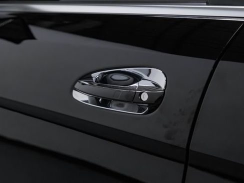 Used 2015 Mercedes-Benz ML 63 AMG 4MATIC image 33