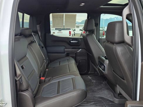 Certified 2022 GMC Sierra 1500 Denali w/ Denali Reserve Package AWD/4WD image 12