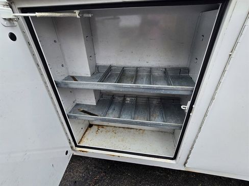 Used 2015 Chevrolet Express 3500 image 19