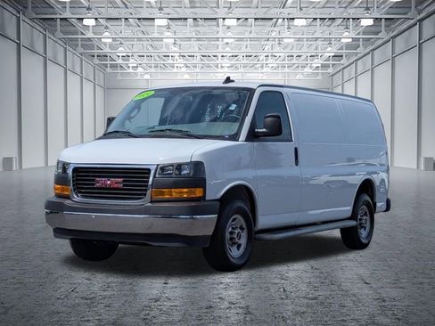 Used 2024 GMC Savana 2500 w/ Driver Convenience Package RWD image 9