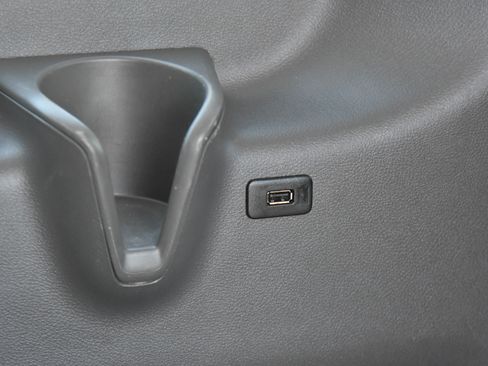 Used 2023 Ford Transit 350 XLT image 46