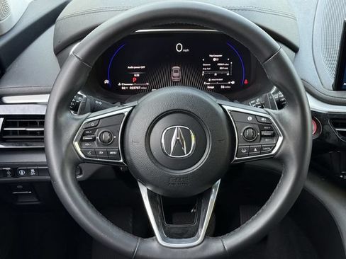 Used 2025 Acura MDX FWD image 12