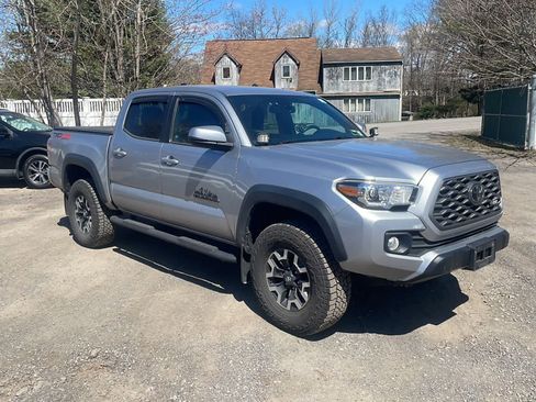 Used 2021 Toyota Tacoma TRD Off-Road image 11