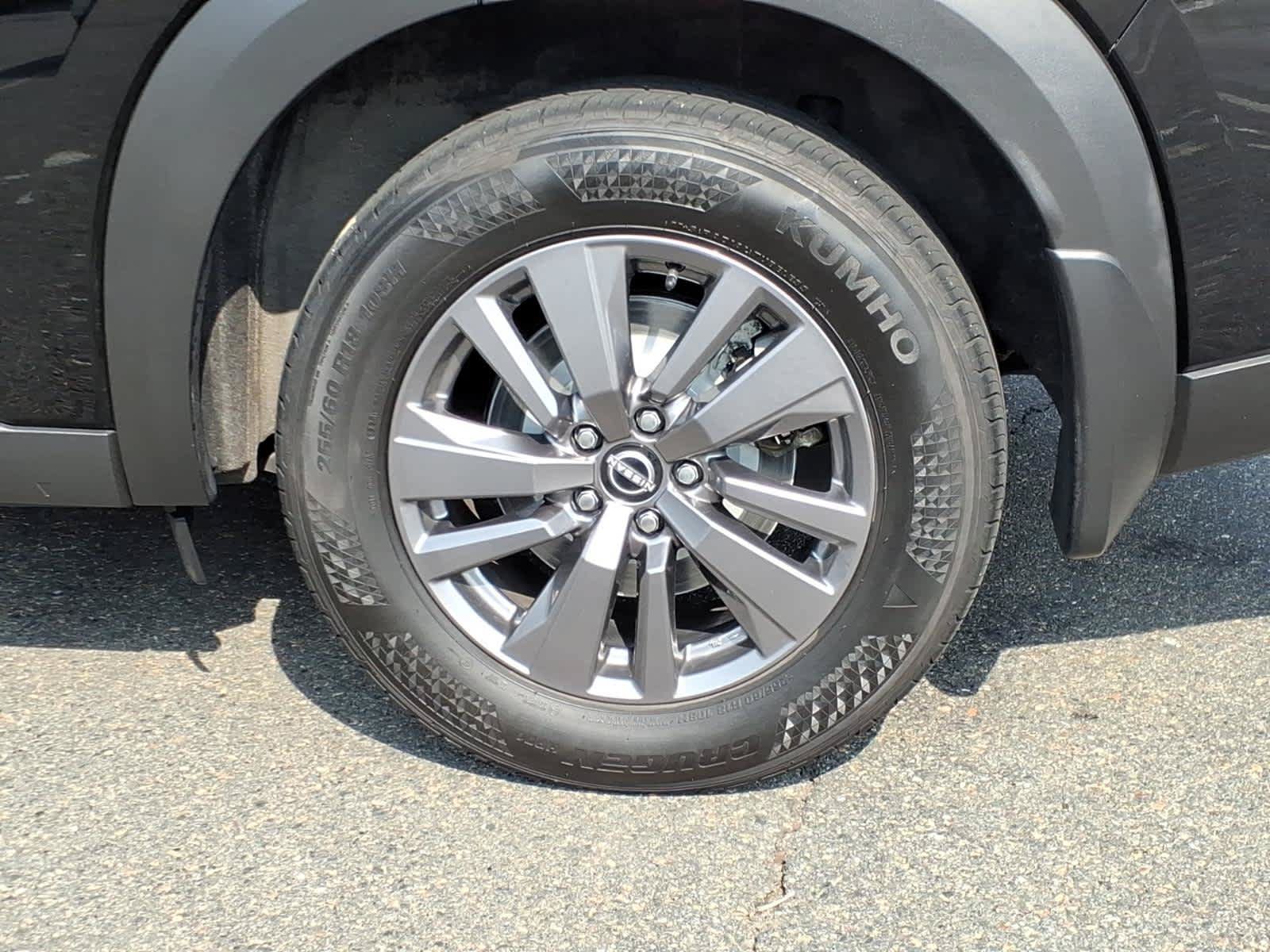 Certified 2023 Nissan Pathfinder SV w/ SV Premium Package AWD/4WD image 9