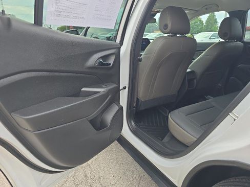 Used 2024 Chevrolet Trax ACTIV FWD image 26