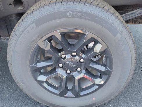 Used 2026 Chevrolet Silverado 1500 LT AWD/4WD image 5