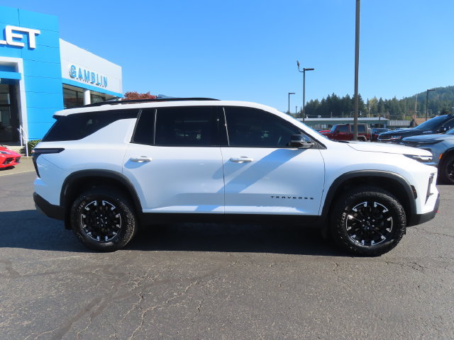 Used 2024 Chevrolet Traverse Z71 w/ LPO, Floor Liner Package AWD/4WD image 9