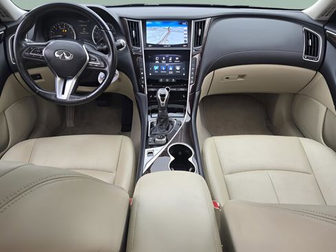 Used 2018 INFINITI Q50 Luxe w/ Essential Package (3.0T Luxe) image 12