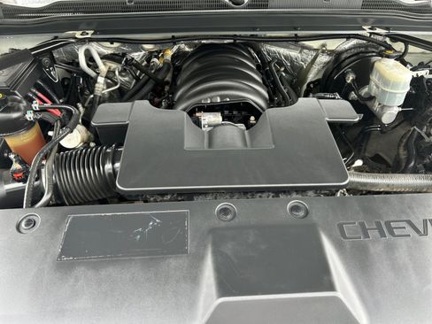 Used 2015 Chevrolet Tahoe LT w/ Luxury Package RWD image 22