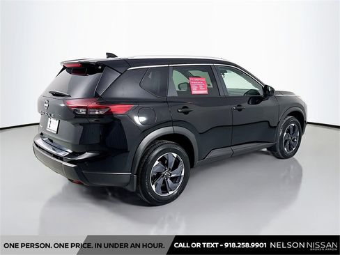 Certified 2025 Nissan Rogue SV w/ SV Premium Package image 5