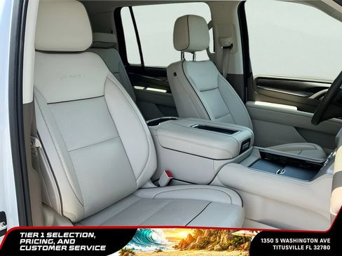 Used 2024 GMC Yukon XL Denali RWD image 15