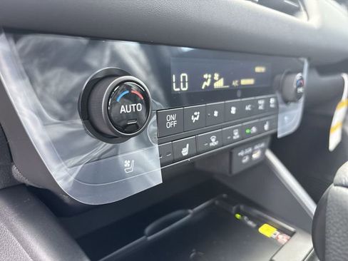 New 2026 Subaru Outback Touring AWD/4WD image 19