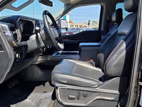 Used 2024 Ford F250 Lariat AWD/4WD image 5