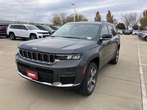 New 2025 Jeep Grand Cherokee L Limited image 3