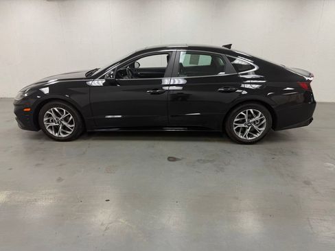 Used 2023 Hyundai Sonata SEL w/ Convenience Package FWD image 2