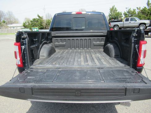 Used 2023 Ford F150 Lariat w/ Trailer Tow Package image 14