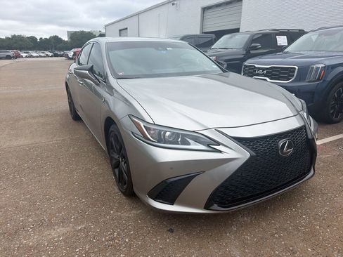 Used 2020 Lexus ES 350 F Sport w/ Accessory Package image 3