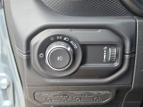 Used 2024 Jeep Wrangler Unlimited Rubicon AWD/4WD image 28