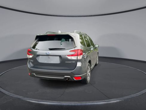 Used 2021 Subaru Forester Premium AWD/4WD image 7
