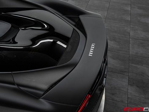 Used 2023 Ferrari 296 GTB RWD image 19