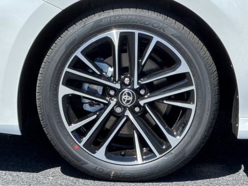 New 2026 Toyota Camry XLE FWD image 32