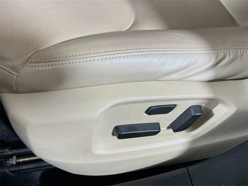 Used 2019 MAZDA CX-9 Touring image 16