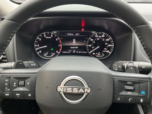 Used 2026 Nissan Rogue SV AWD/4WD image 12