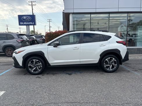 Certified 2025 Subaru Crosstrek 2.0i Premium image 8