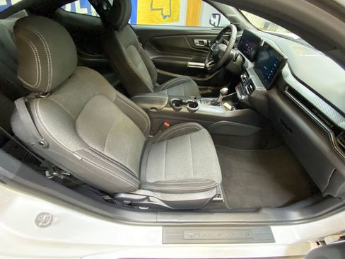Used 2024 Ford Mustang Coupe RWD image 24