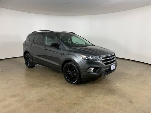 Certified 2018 Ford Escape SE w/ SE Sport Appearance Package AWD/4WD image 5