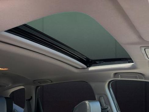 Used 2021 Honda CR-V EX-L image 25