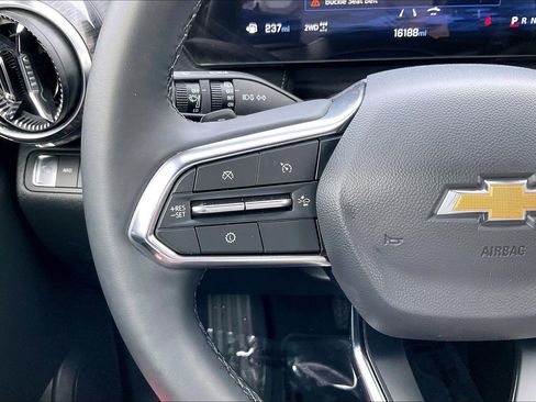 Used 2025 Chevrolet Equinox LT image 16