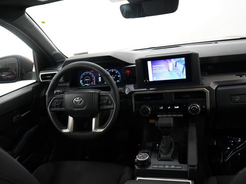 Used 2025 Toyota Tacoma TRD Off-Road image 12