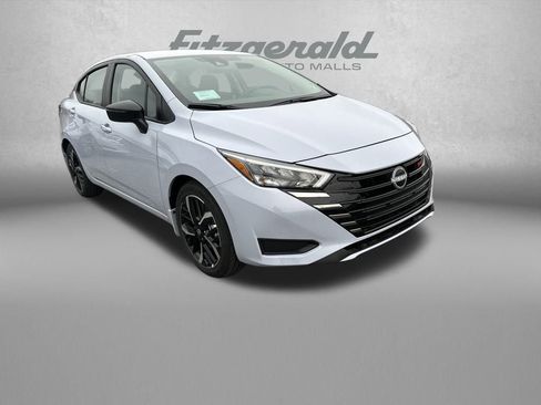 New 2025 Nissan Versa SR w/ Trunk Package image 1